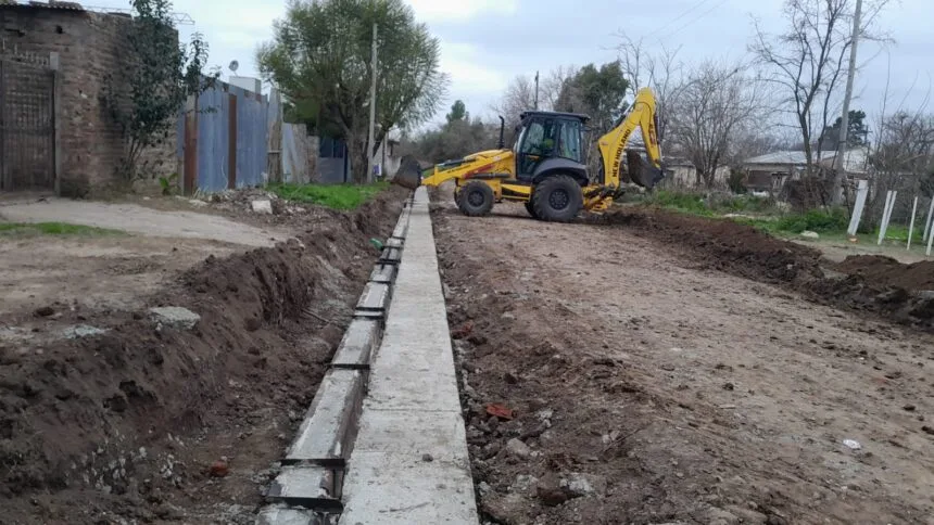Mejoras viales en Pergamino: obras de cordón cuneta y asfalto
