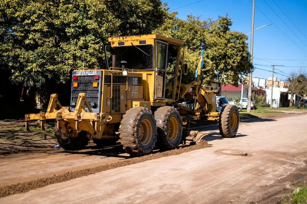 Mejoras en calles de Río Cuarto: mantenimiento y pavimentación en marcha