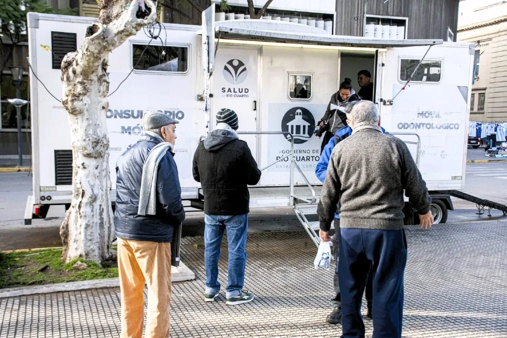 Vacunación gratuita en Plaza Roca para todas las edades