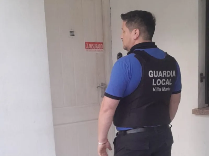 Clausuran kiosco por vender alcohol a menores en Villa María