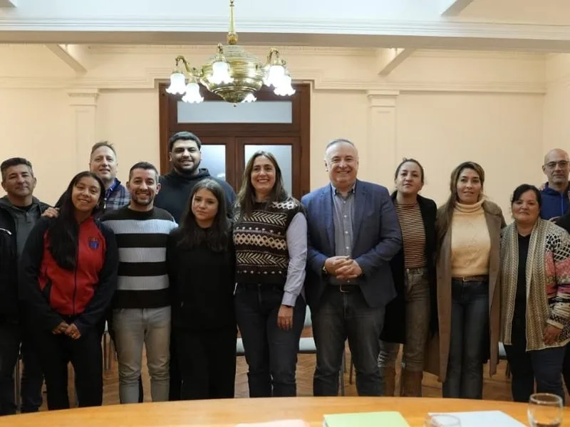 Clubes locales recibieron apoyo económico del municipio