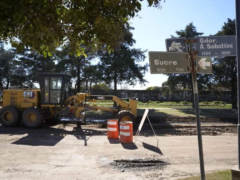 Comienzan trabajos para pavimentar 15 cuadras en Roque Sáenz Peña