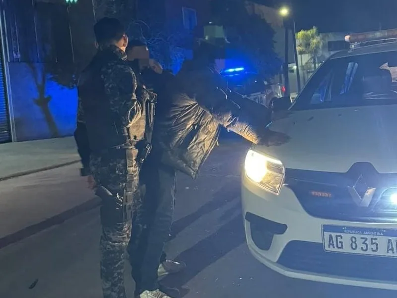 Detuvieron a un sospechoso armado en Villa María