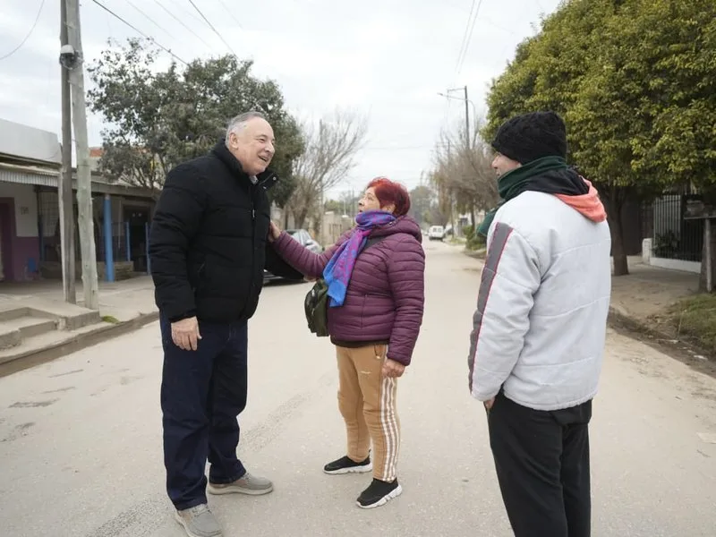 El Gabinete Ampliado trabajó en barrio Los Olmos para acercar programas y servicios a los vecinos