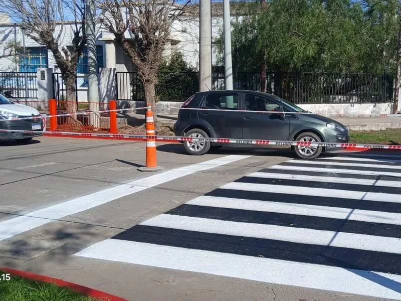Mejoras en señalización vial cerca de la escuela Dalmacio Vélez Sarsfield