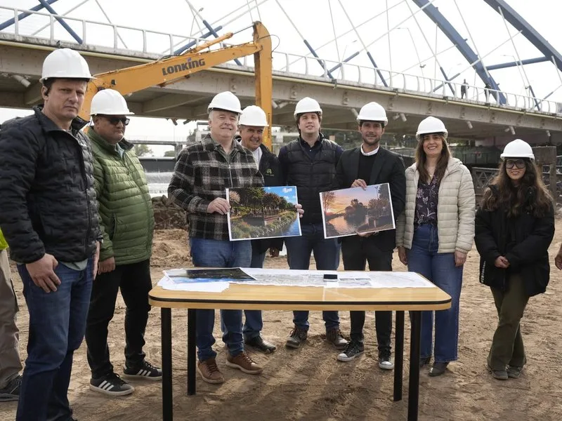 Mejoras hídricas y miradores en el puente Vélez Sarsfield