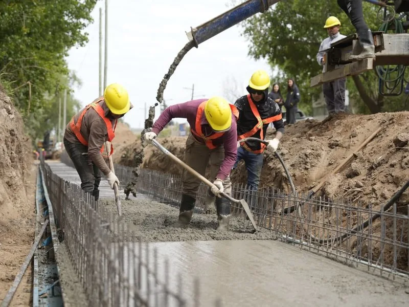 Obra de canal en Las Acacias mejorará el escurrimiento de agua