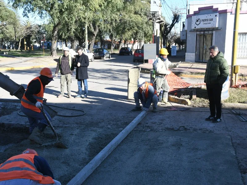 Avanza el plan de bacheo y reparación de adoquinado en la ciudad