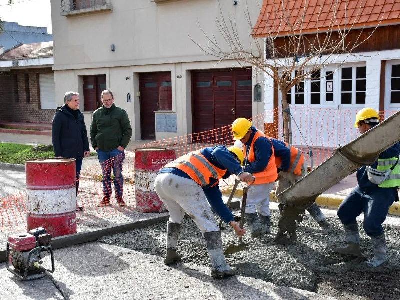Continúan las obras de bacheo en avenida Libertador Norte