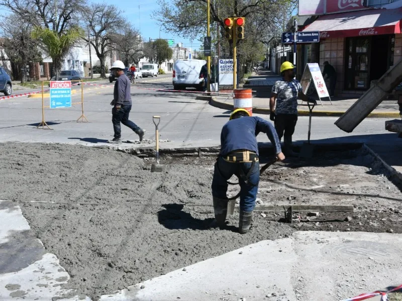 Continúan las reparaciones en calles de San Francisco