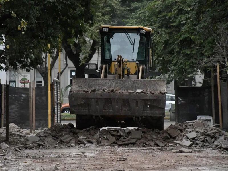 Inician obras en Plaza Italia para mejorar el Centro Cívico