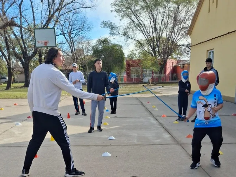 La esgrima se incorpora a las escuelas de San Francisco