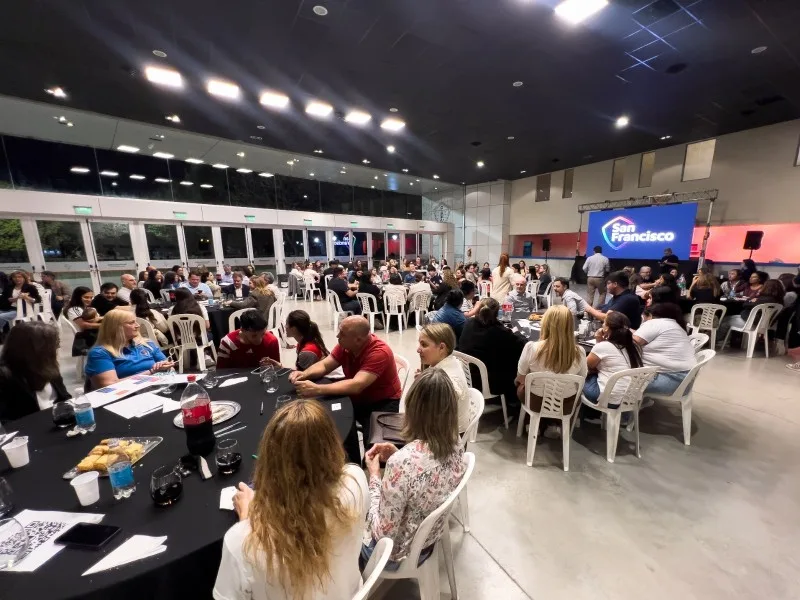 Más de 150 educadores analizaron el futuro educativo de San Francisco