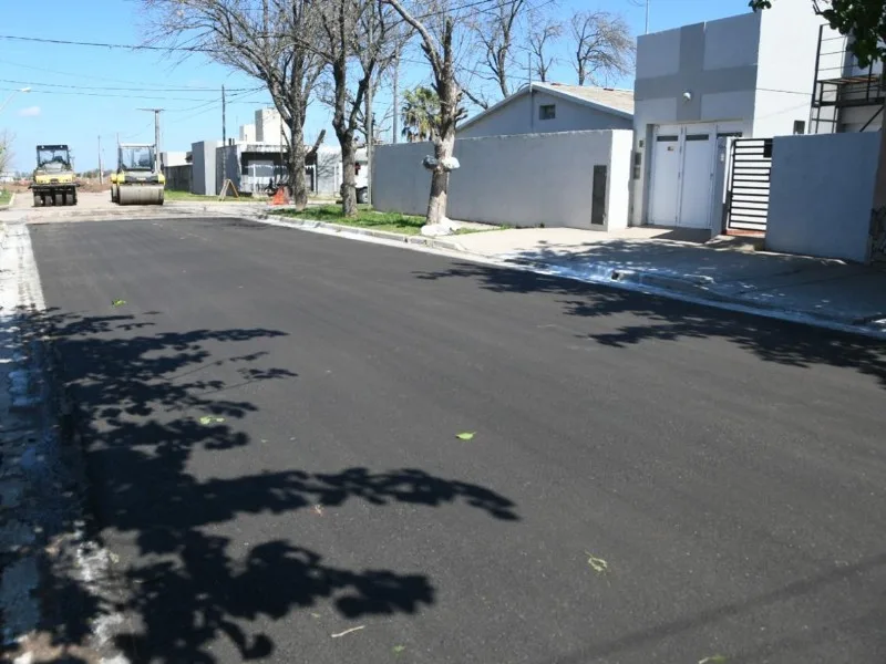 San Francisco inicia pavimentación con asfalto en frío en barrio Bouchard