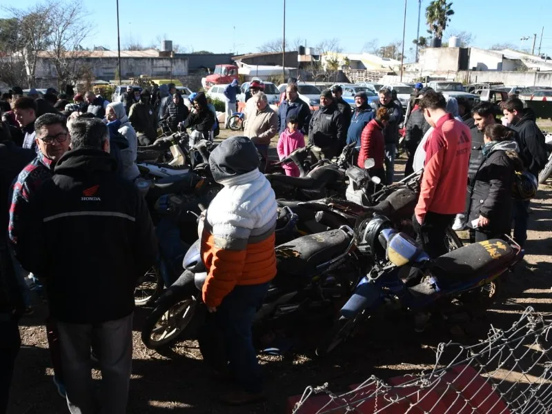Subastaron 75 motos y un auto en San Francisco