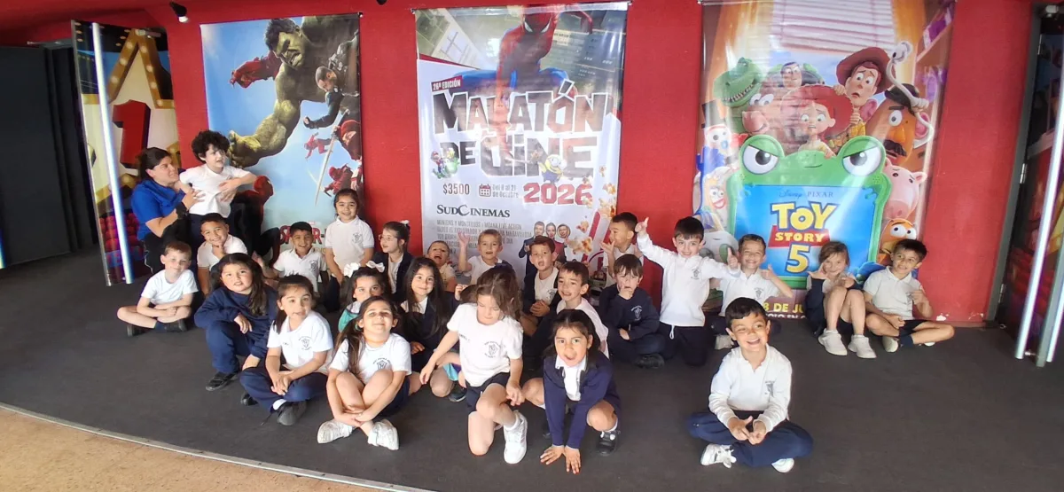 Alumnos de Bell Ville disfrutaron de cine gracias a donación de entradas