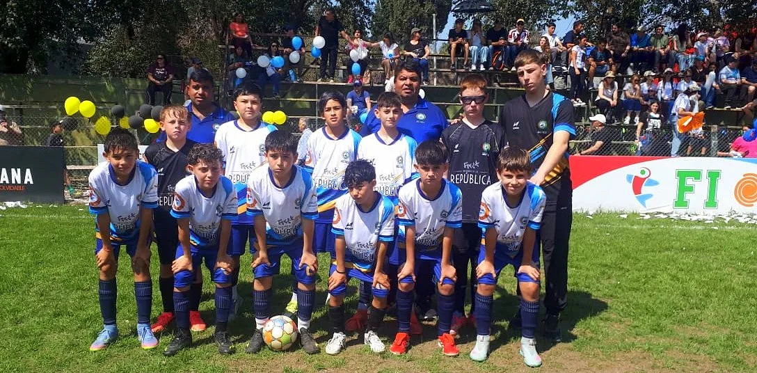 Bell Ville avanza a cuartos de final en campeonato infantil