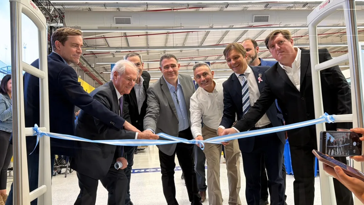 Bell Ville inauguró una nueva sucursal de La Anónima y generó empleo