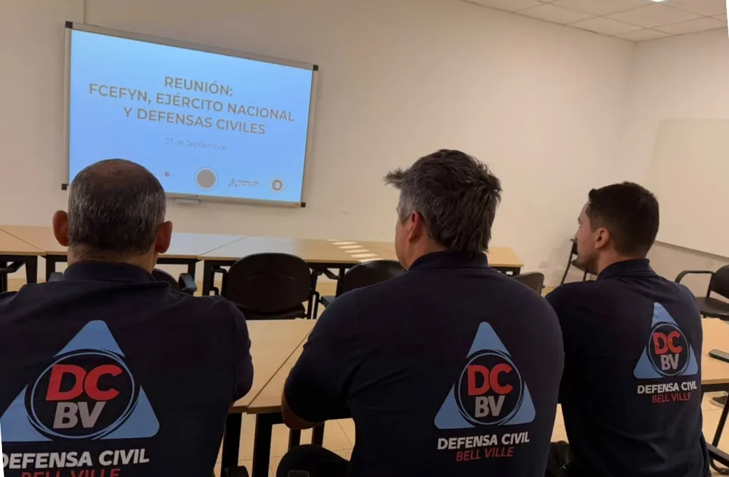 Capacitación en gestión de datos para Defensa Civil en Córdoba