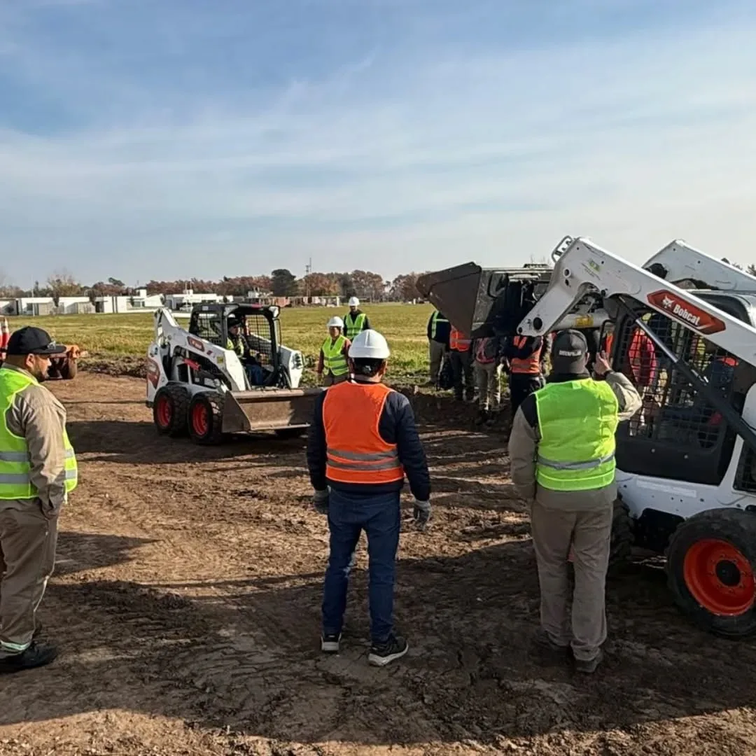 Capacitación en manejo seguro de maquinaria para trabajadores municipales