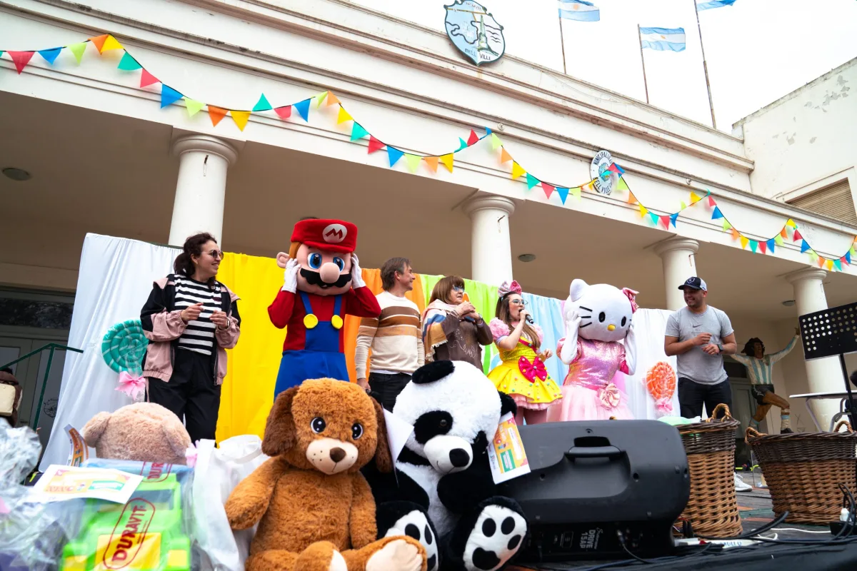 Celebración del Día del Niño en Bell Ville atrajo a numerosas familias