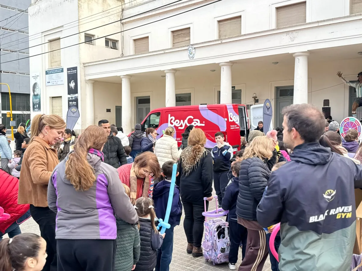 Evento solidario reunió juguetes y alimentos para la Casa del Niño