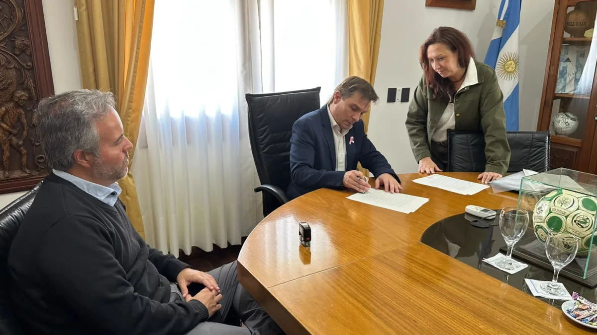 Facilitan escrituración de propiedades en Los Espinillos