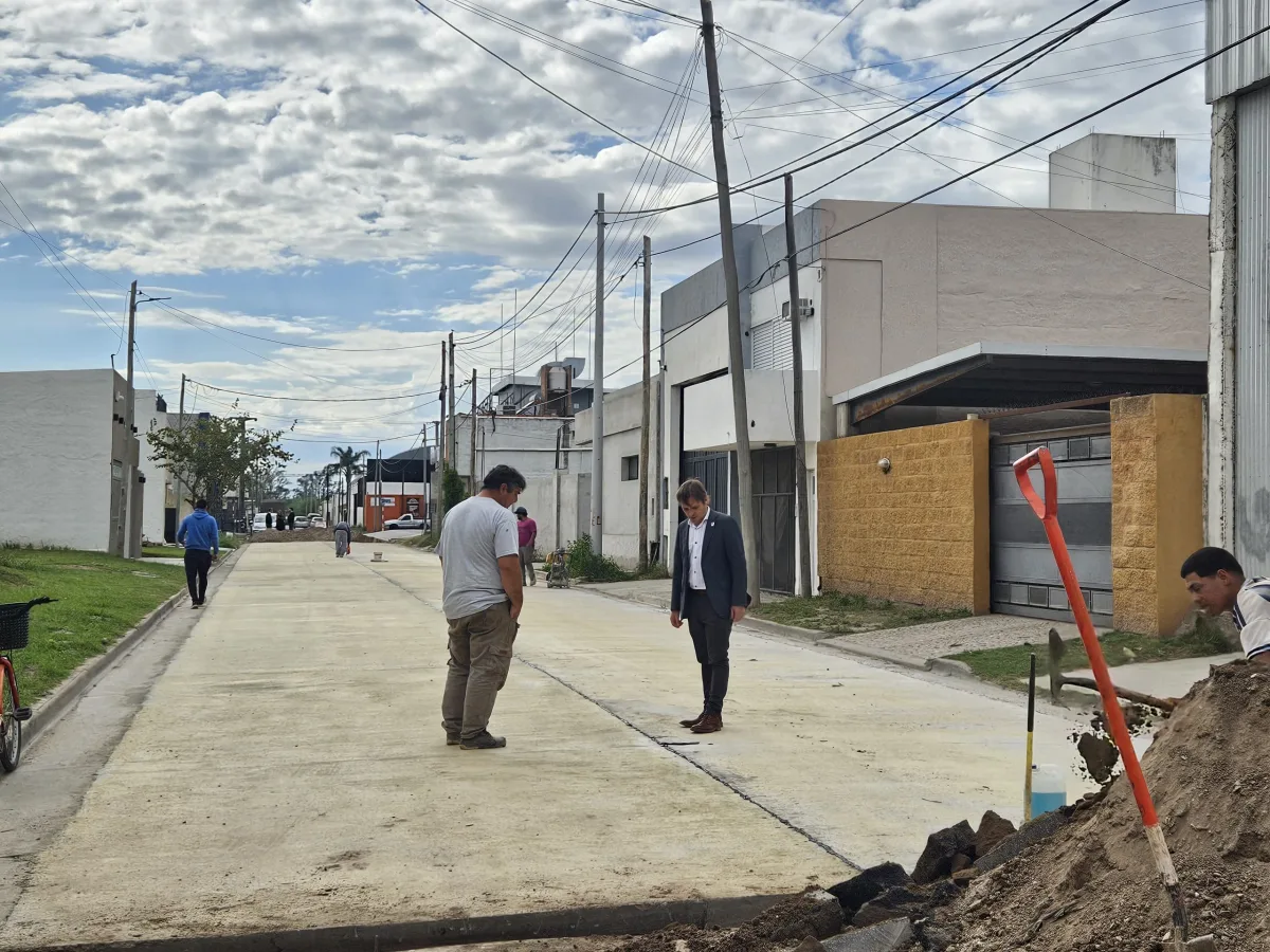 Finalizó la pavimentación de calle Río de la Cruz en Bell Ville
