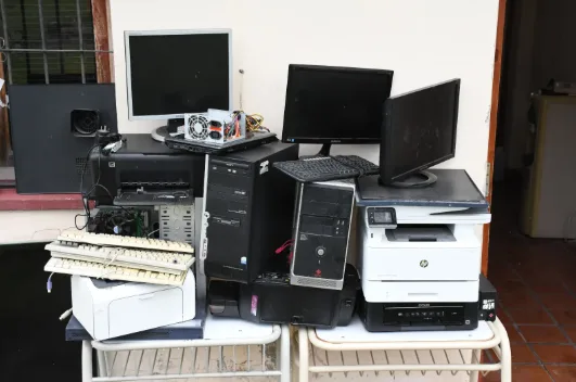 Inició la recolección de residuos eléctricos en instituciones locales