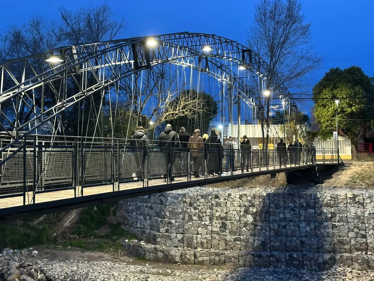 La pasarela Malharro-Belgrano fue renovada para el disfrute de los vecinos