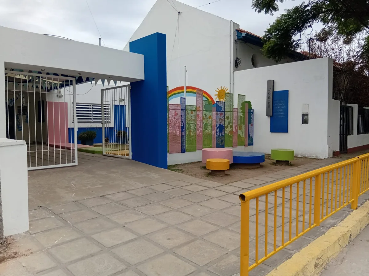 Mejoras edilicias en escuelas de la ciudad con FODEMEEP