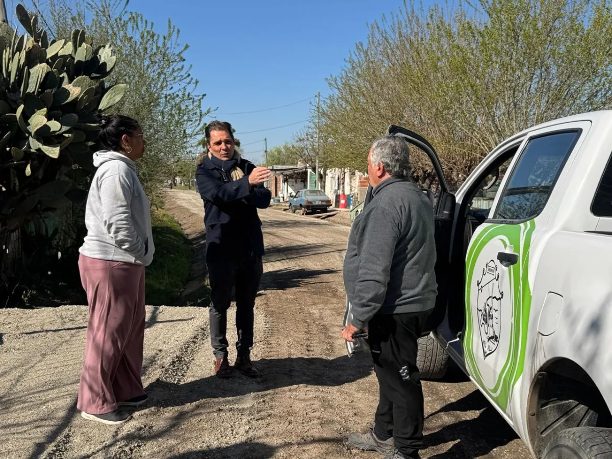 Mejoras en las calles de Villa Carlitos para evitar inundaciones