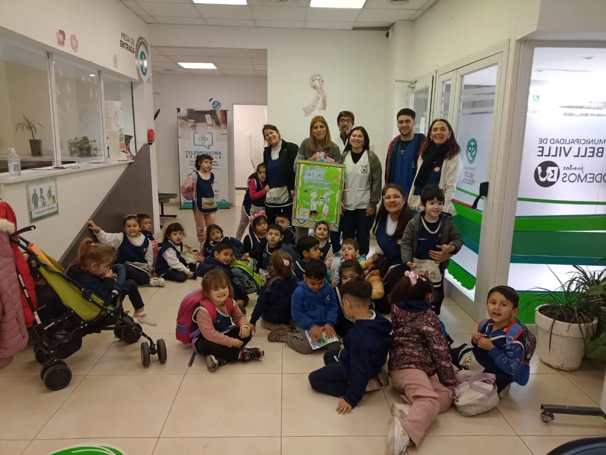 Niños del jardín Neuquén aprendieron sobre salud en la Asistencia Pública