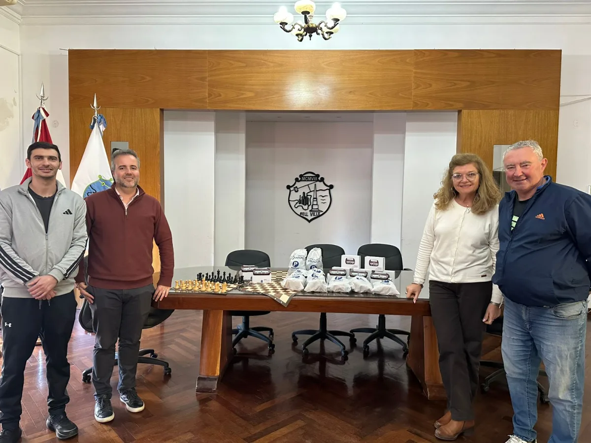 Nueva donación mejora el programa de Ajedrez Escolar en Bell Ville