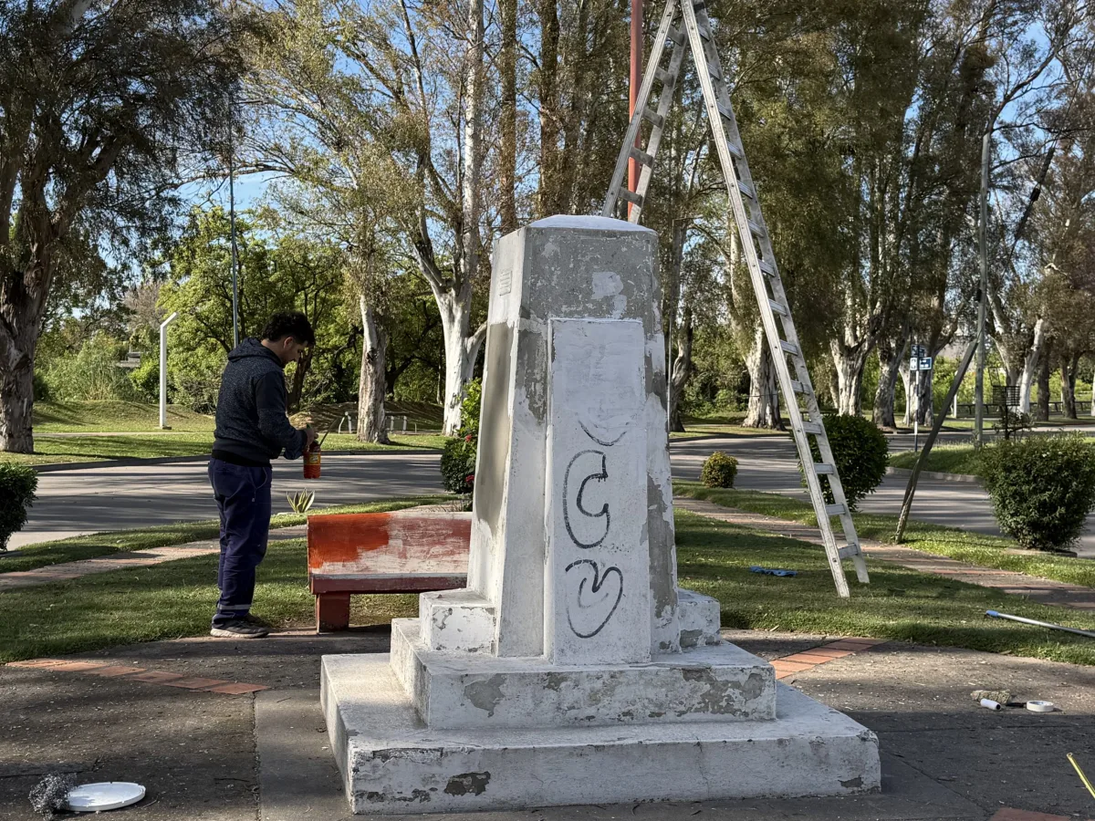 Renovación del Paseo Luis Marchi para el aniversario de Bell Ville