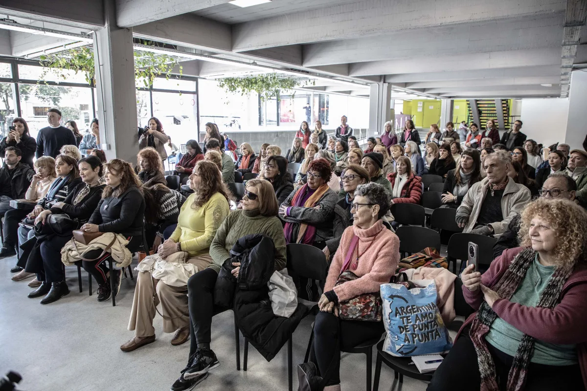 Inicia el programa 'Guías por un día' para mayores en Rosario