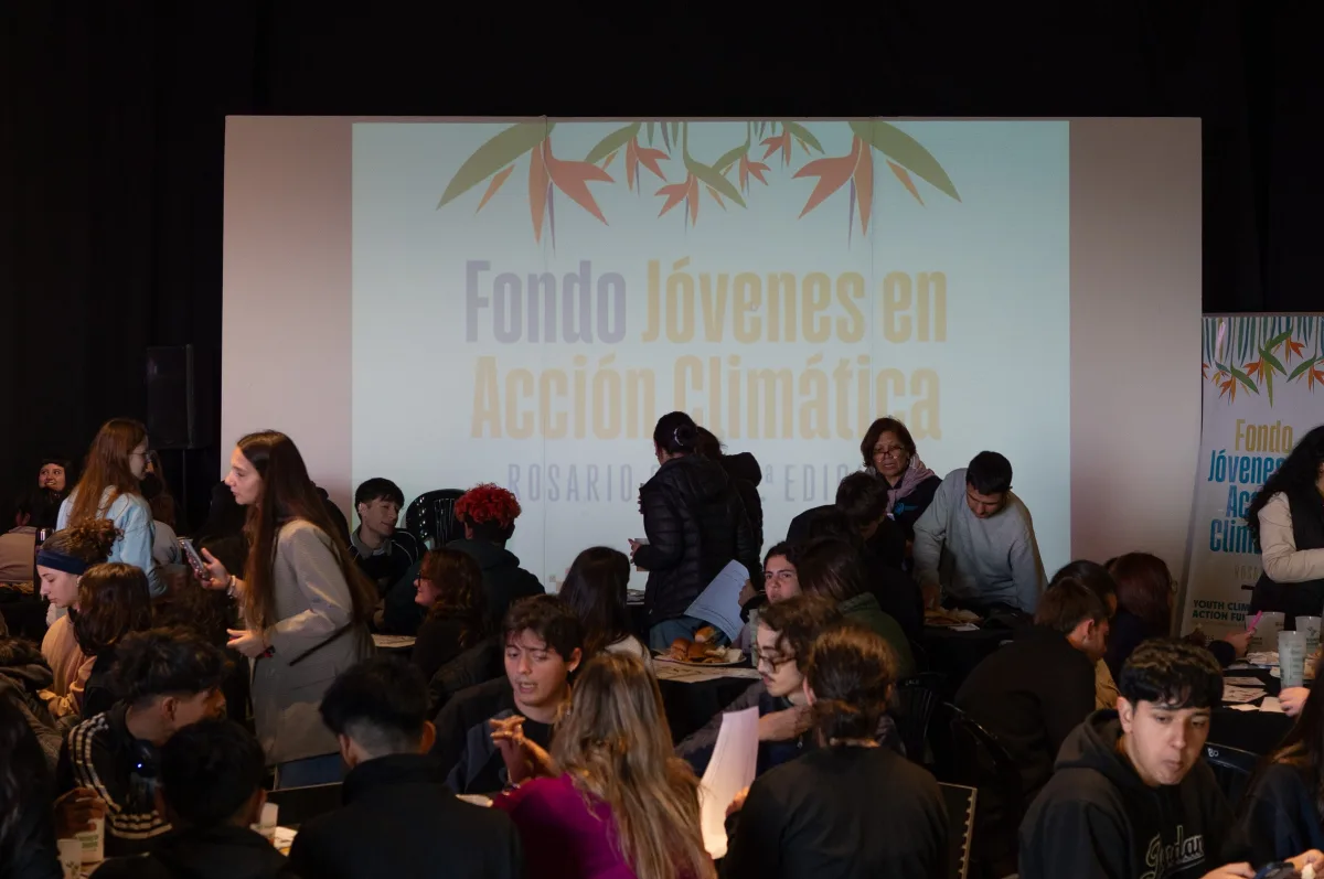 Más de 130 jóvenes participaron en taller sobre cambio climático