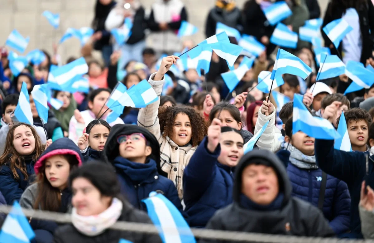 Más de mil estudiantes prometieron lealtad a la bandera en Rosario