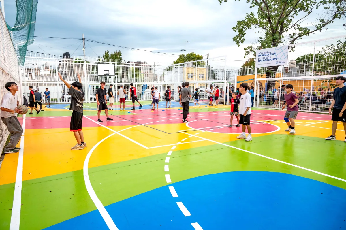 Más de una docena de plazas renovadas en Rosario este año