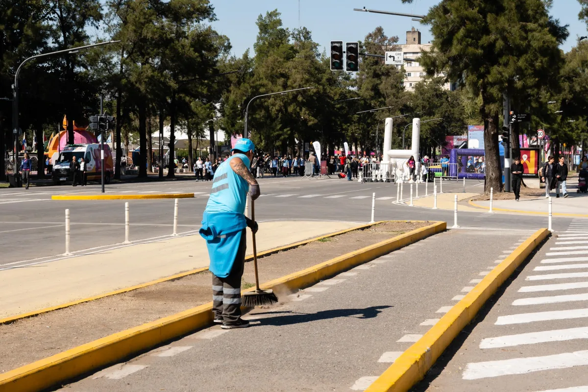 Operativo de limpieza en Rosario por los Juegos Suramericanos 2026