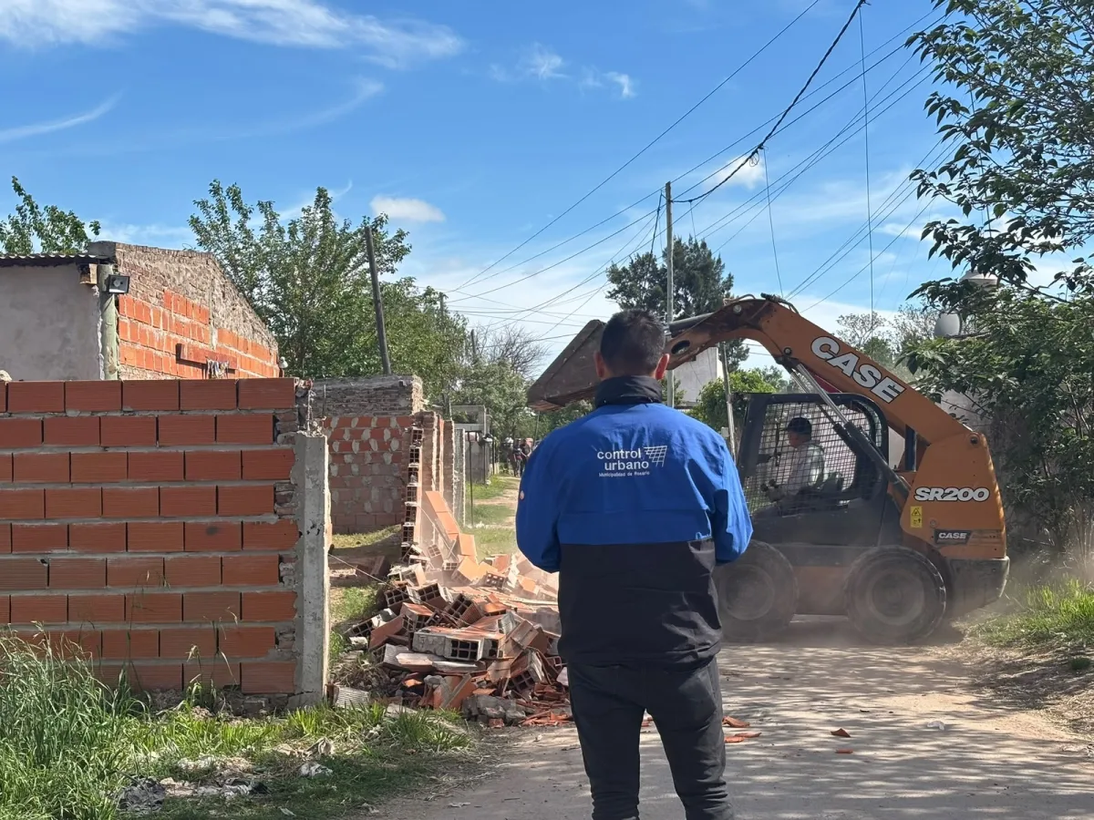 Recuperan veredas y espacios públicos en Nuevo Alberdi Oeste