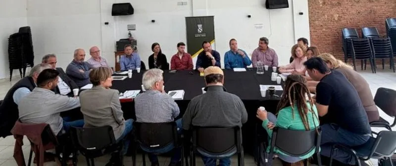 Avanza el traspaso del servicio de agua a Aguas Santafesinas
