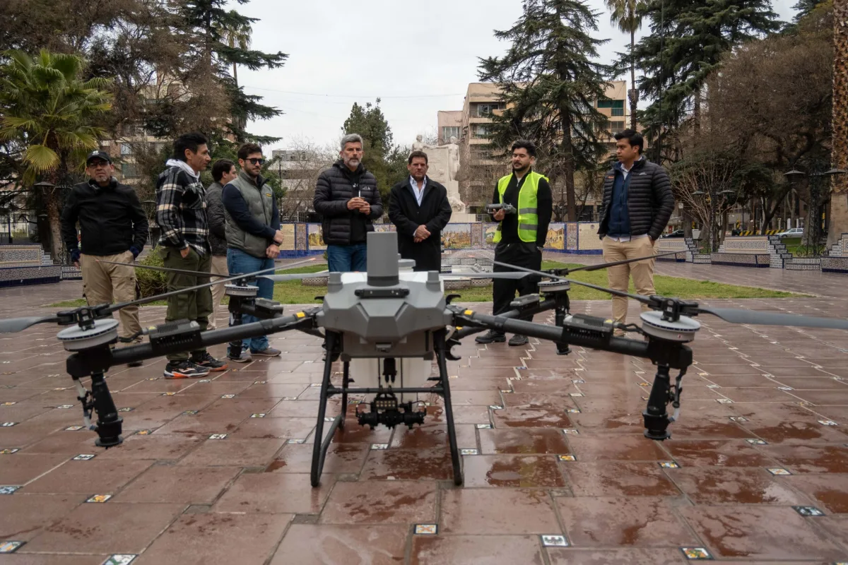 La Ciudad de Mendoza mejora el cuidado del arbolado con drones
