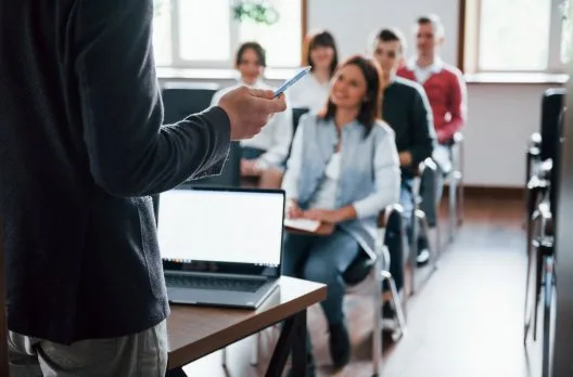 Capacitación gratuita en ventas para emprendedores en Gualeguaychú