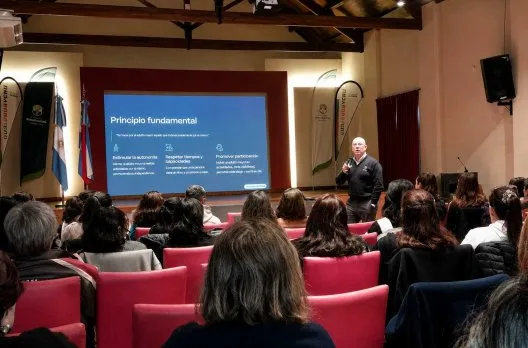 Capacitan sobre cuidados y primeros auxilios para personas mayores