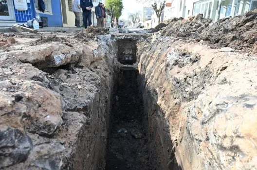 Finalizan reemplazo de cañería cloacal en Primera Junta y San Juan