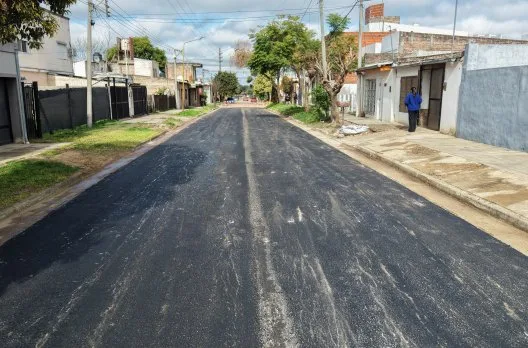 Finalizó el asfalto en Vicente López y Planes en Gualeguaychú