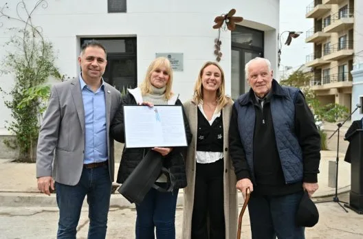 Gualeguaychú rinde homenaje a Carlos Mosto con nueva señalética