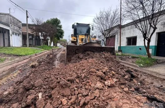 Inician desmonte en calle Hernández como parte del plan de asfaltado