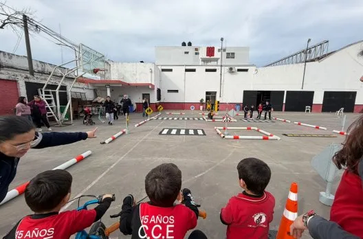 Jornada de Educación Vial para niños en el Instituto Bértora